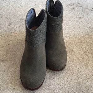 TOMS Ankle Booties